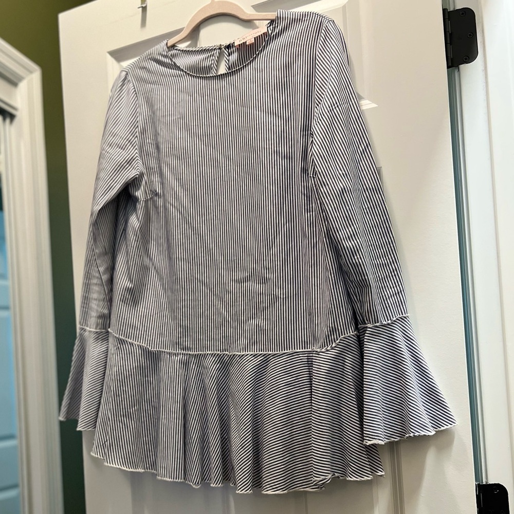 3/$19 Philosophy Blue pinstripe ruffle tunic blouse top - Picture 5 of 16